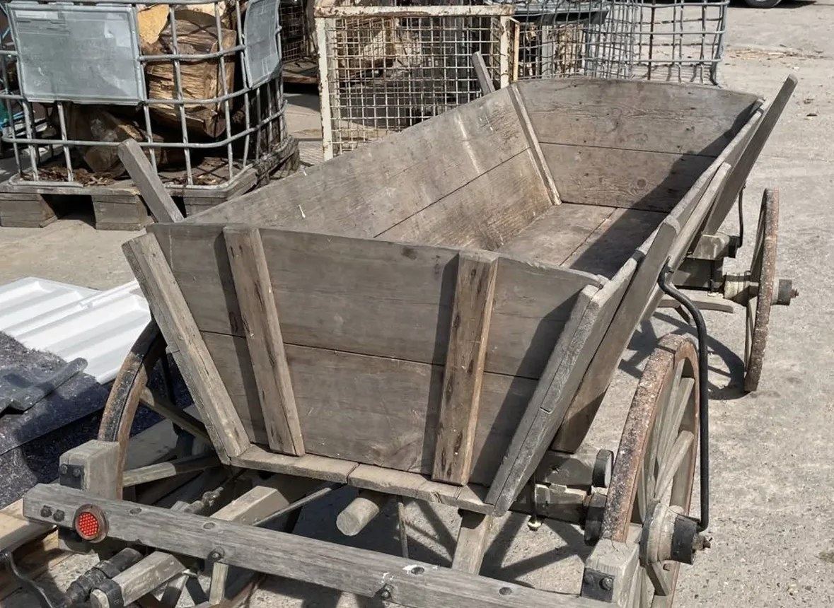 Der Wagen im Bau